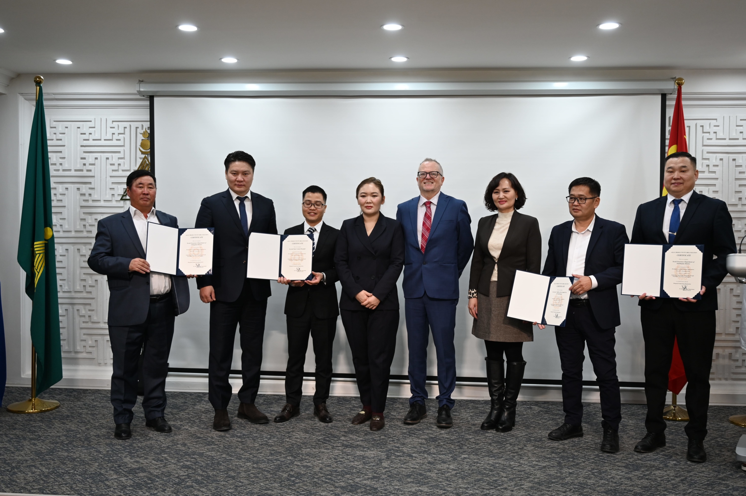 viber_image_2025-11-24_15-39-56-856-min